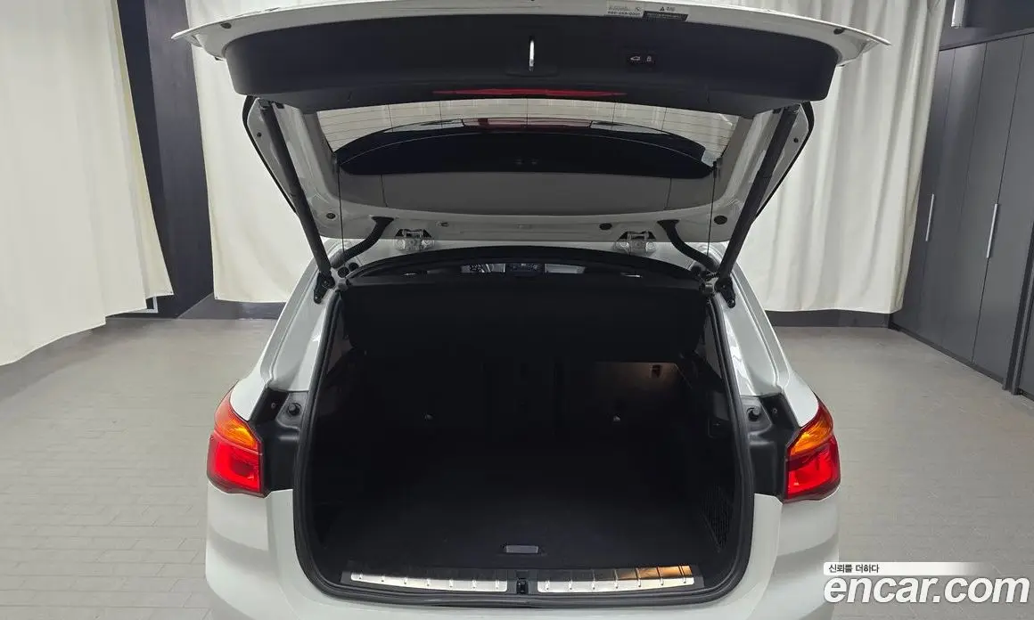 BMW X1 2022 2.0 автомат (гидро), фото 28