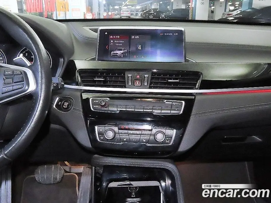 BMW X1 2022 2.0 автомат (гидро), фото 11