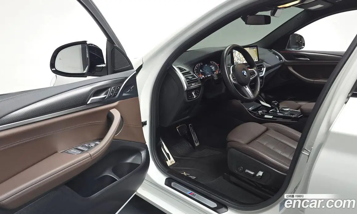 BMW X4 2023 2.0 автомат (гидро), фото 13