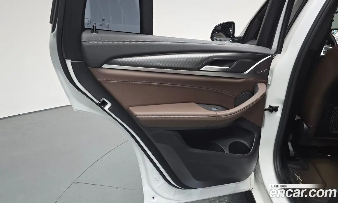 BMW X4 2023 2.0 автомат (гидро), фото 15