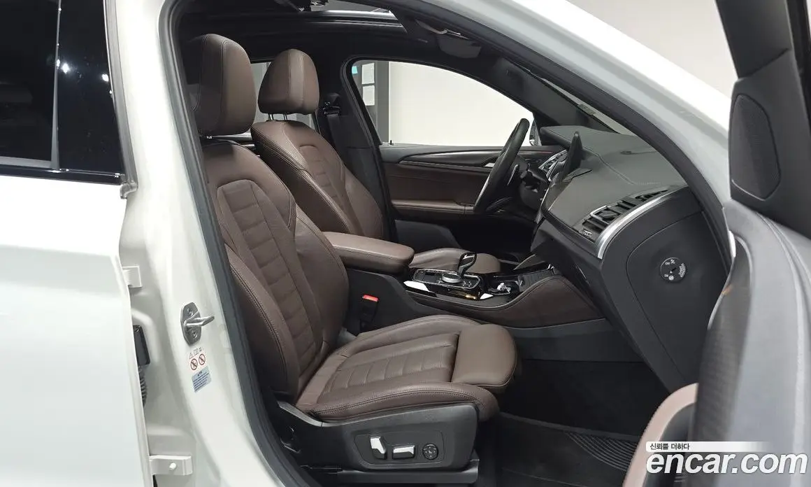 BMW X4 2023 2.0 автомат (гидро), фото 17