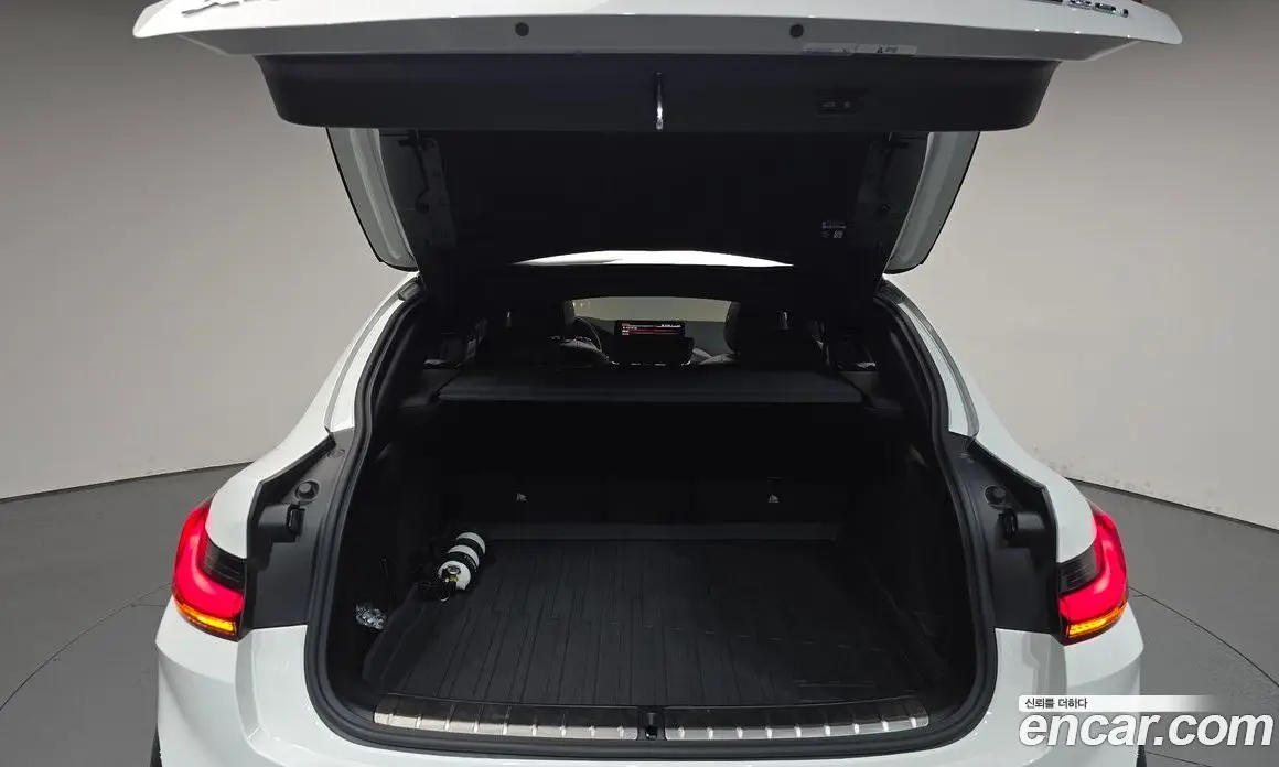 BMW X4 2023 2.0 автомат (гидро), фото 28