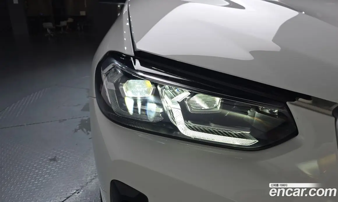 BMW X4 2023 2.0 автомат (гидро), фото 8