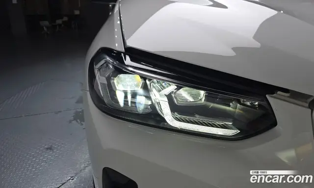 BMW X4 2023 2.0 автомат (гидро), миниатюра 8