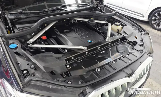 BMW X6 2021 3.0 автомат (гидро), миниатюра 6
