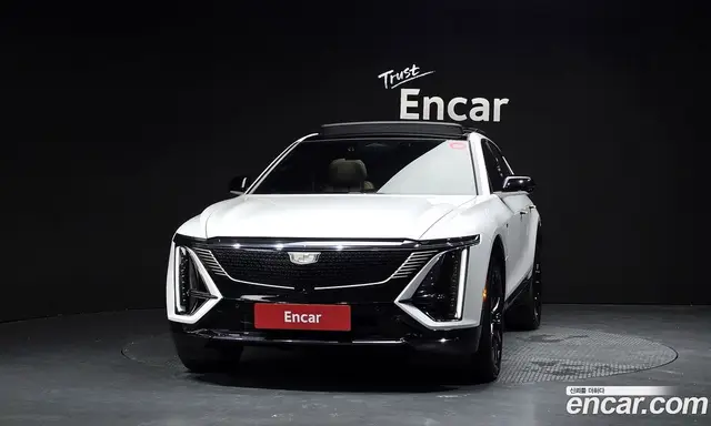Cadillac Lyriq 2024 0.3 автомат (гидро), миниатюра 3