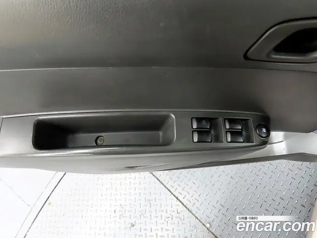 Chevrolet Spark 2012 1.0 автомат (гидро), миниатюра 11