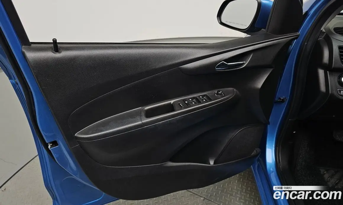 Chevrolet Spark 2017 1.0 автомат (гидро), фото 13