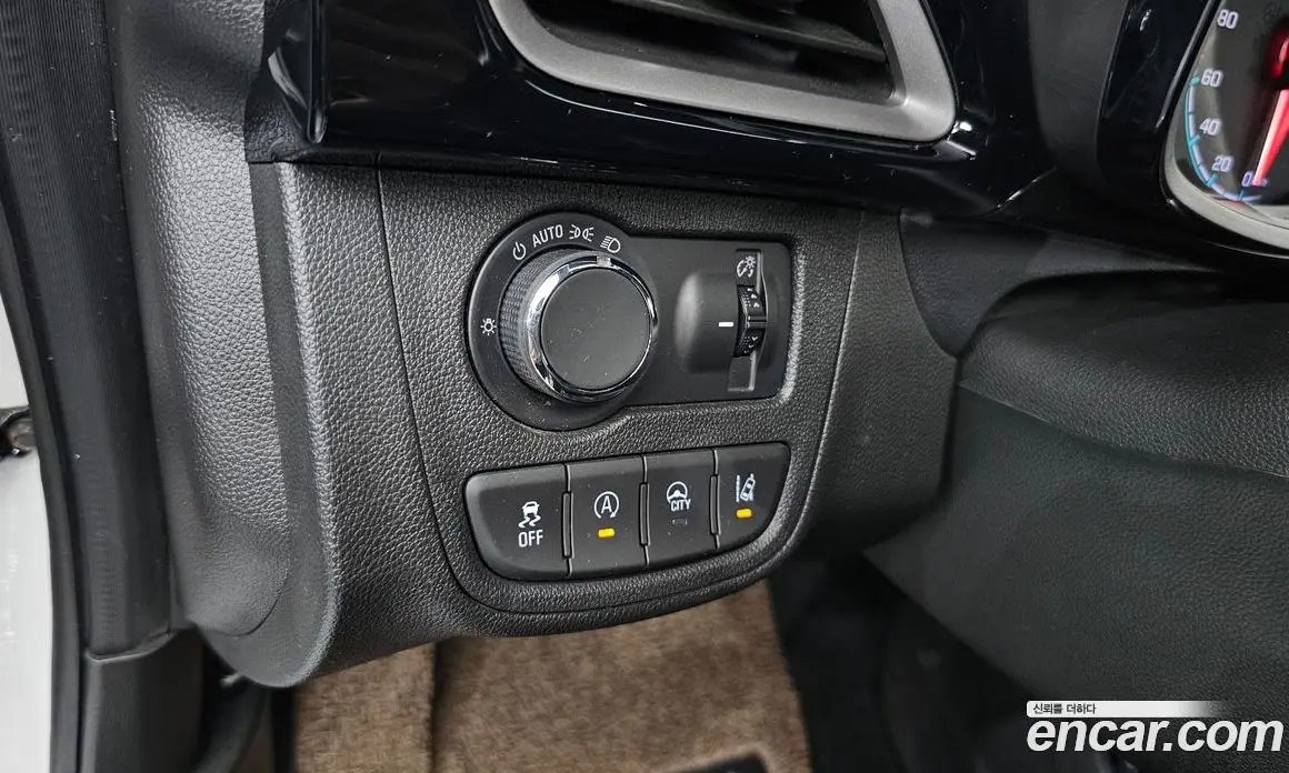 Chevrolet Spark 2019 1.0 автомат (гидро), фото 25