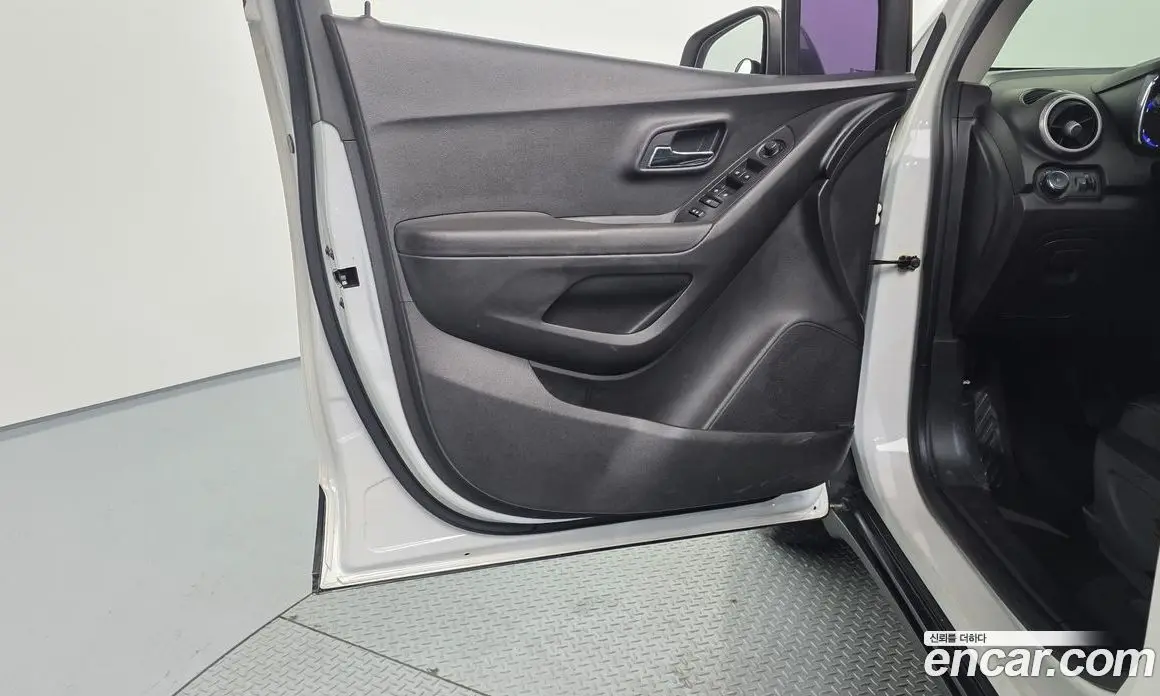 Chevrolet Trax 2015 1.4 автомат (гидро), фото 14