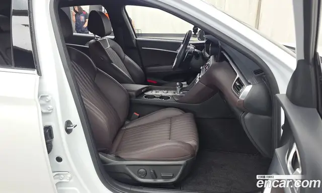 Genesis G70 2023 2.0 автомат (гидро), миниатюра 11