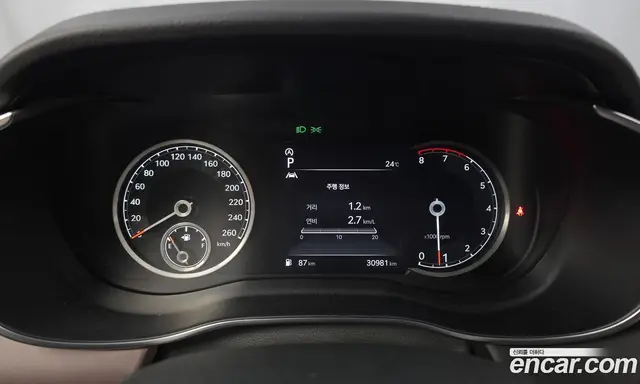 Genesis G70 2023 2.0 автомат (гидро), миниатюра 8