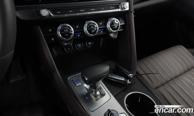 Genesis G70 2023 2.0 автомат (гидро), миниатюра 9