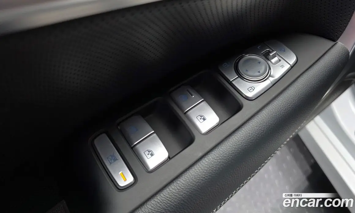 Genesis G70 2023 2.5 автомат (гидро), фото 31