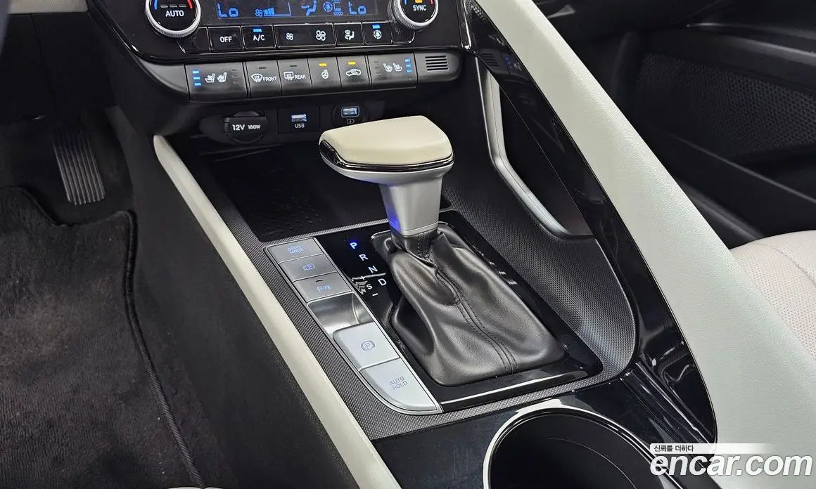 Hyundai Avante 2023 1.6 автомат (гидро), фото 9