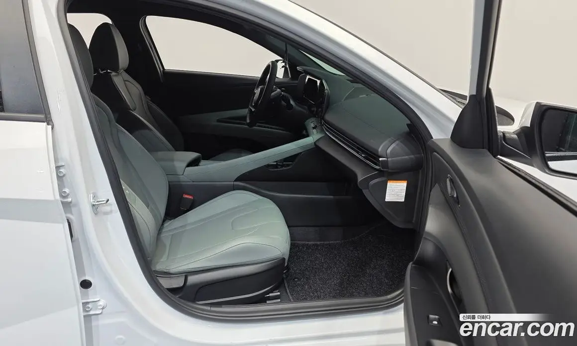 Hyundai Avante 2025 1.6 автомат (гидро), фото 17