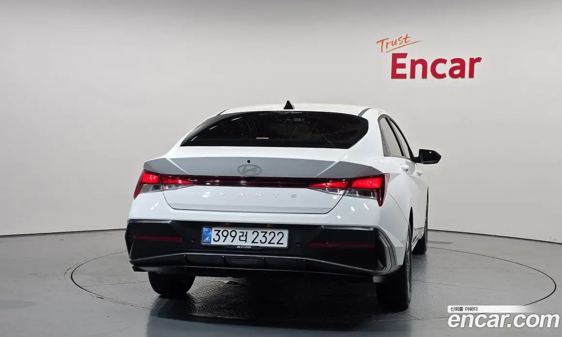 Hyundai Avante 2025 1.6 автомат (гидро), фото 4