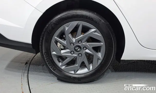 Hyundai Avante 2025 1.6 автомат (гидро), миниатюра 7