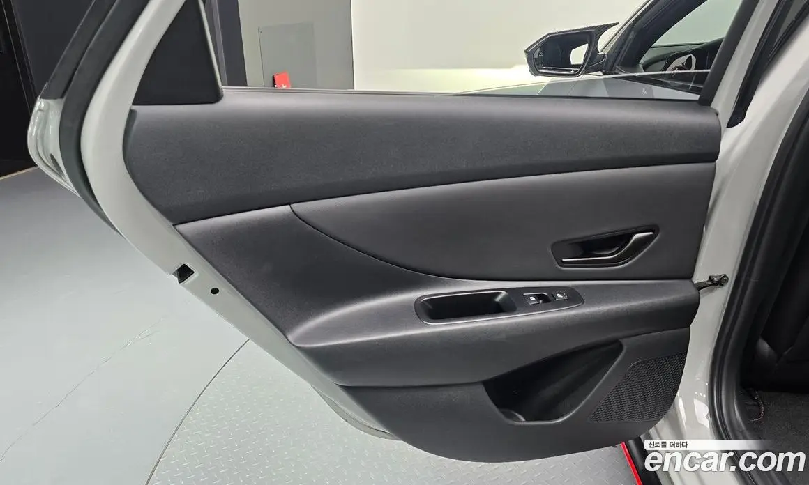 Hyundai Avante 2025 1.6 автомат (гидро), фото 15