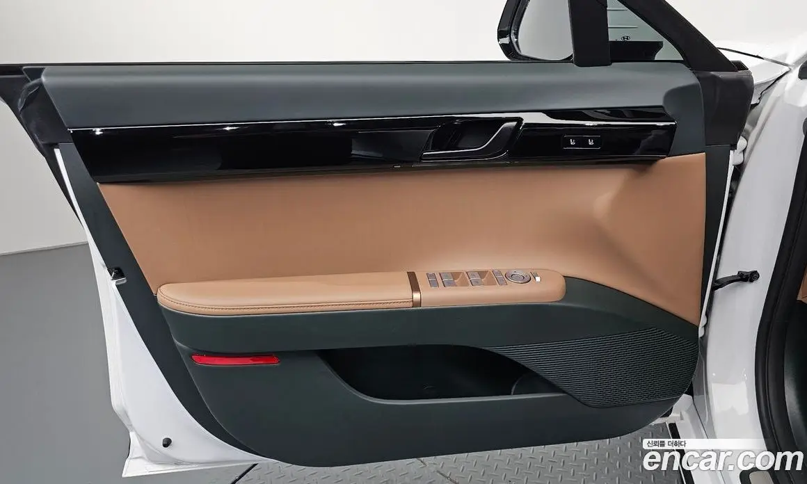Hyundai Grandeur 2023 1.6 автомат (гидро), фото 13