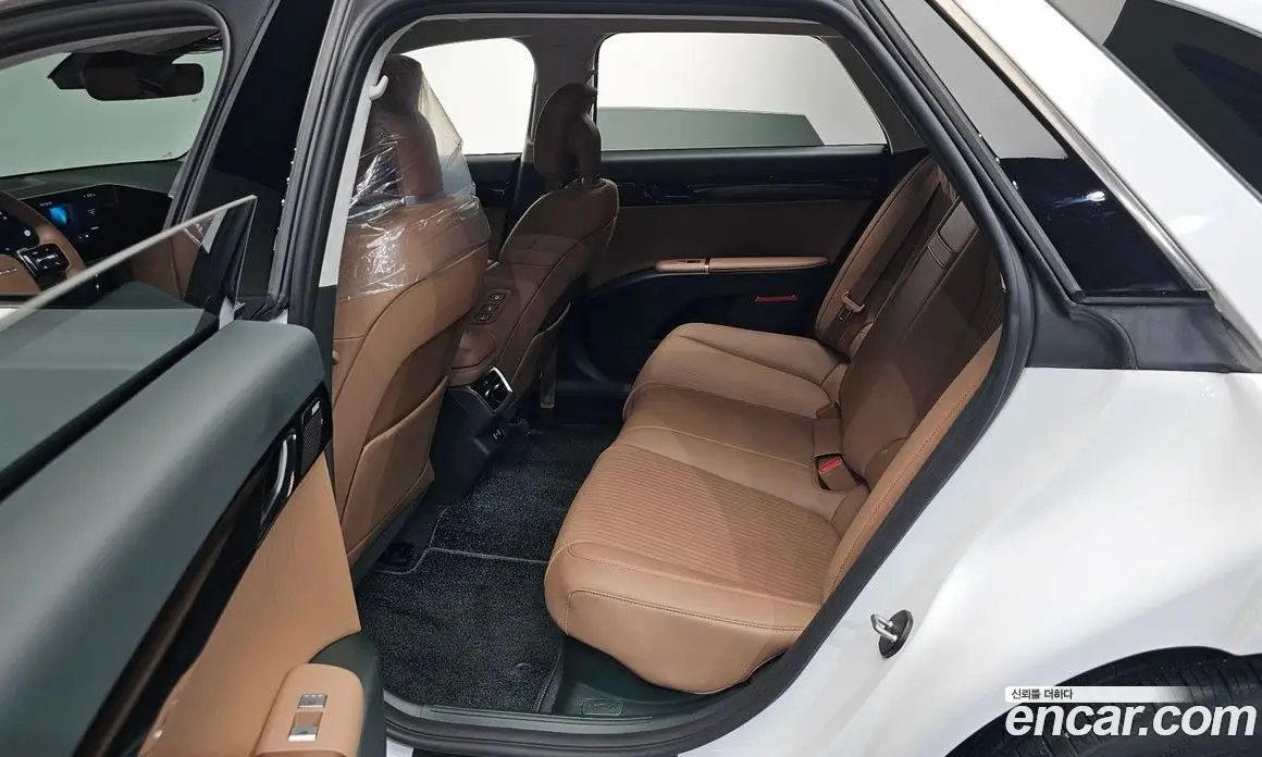Hyundai Grandeur 2023 1.6 автомат (гидро), фото 16