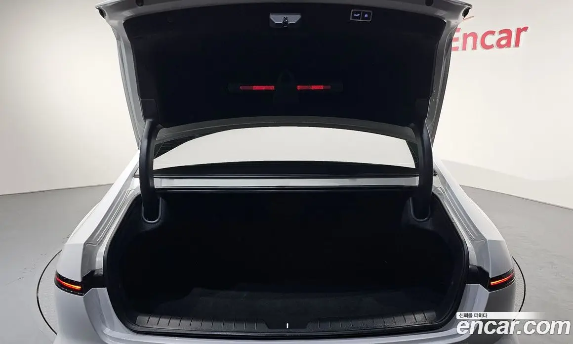 Hyundai Grandeur 2023 1.6 автомат (гидро), фото 21