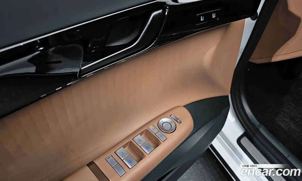 Hyundai Grandeur 2023 1.6 автомат (гидро), фото 24