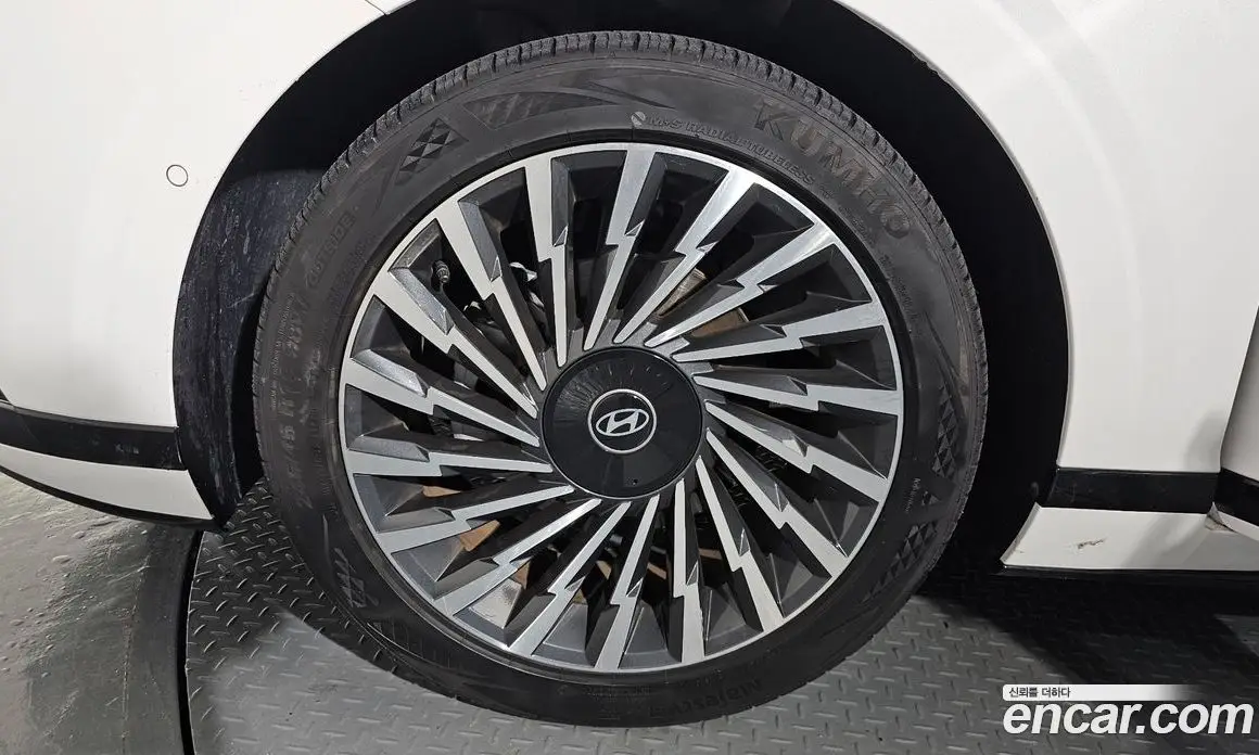 Hyundai Grandeur 2023 1.6 автомат (гидро), фото 4