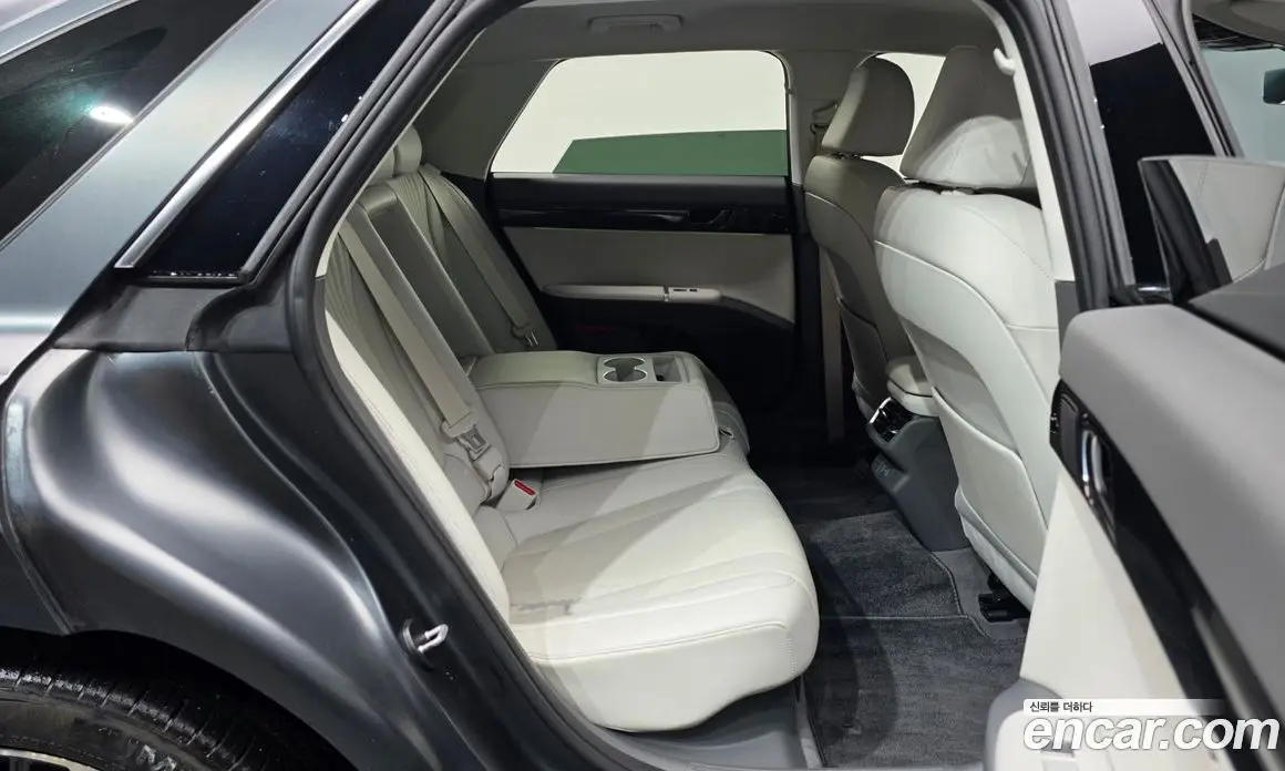 Hyundai Grandeur 2023 1.6 автомат (гидро), фото 12