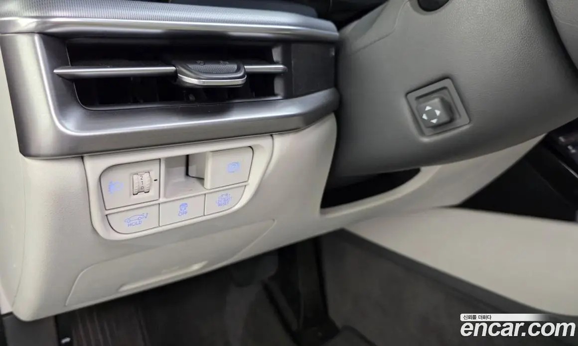 Hyundai Grandeur 2023 1.6 автомат (гидро), фото 17