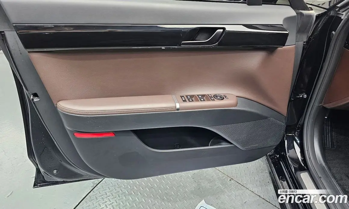 Hyundai Grandeur 2024 1.6 автомат (гидро), фото 13