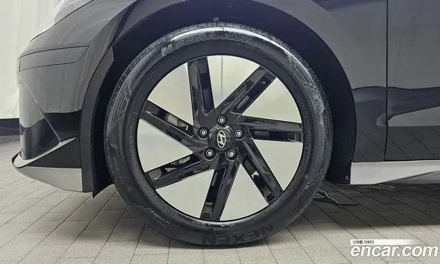 Hyundai Ioniq 6 2023 0.1 автомат (гидро), миниатюра 4