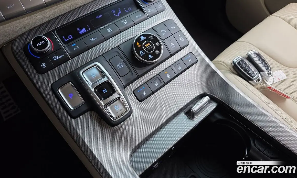 Hyundai Palisade 2021 2.2 автомат (гидро), фото 9