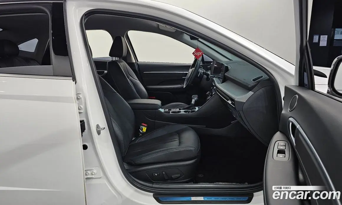 Hyundai Sonata 2024 2.0 автомат (гидро), фото 16