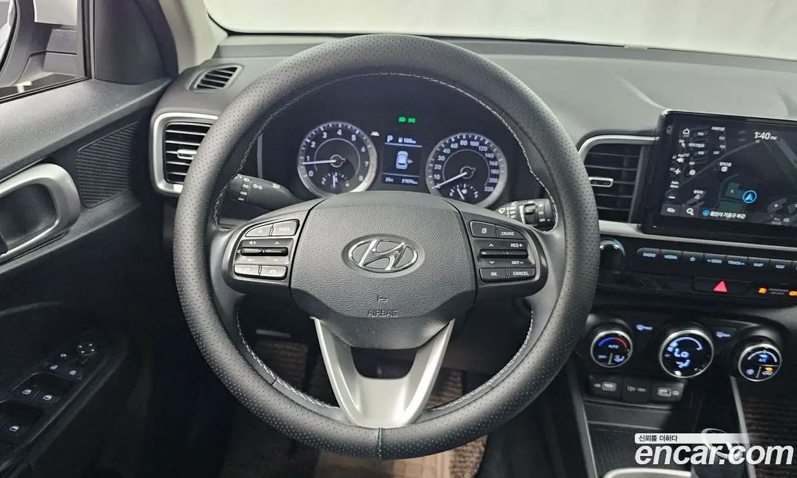 Hyundai Venue 2022 1.6 автомат (гидро), фото 19