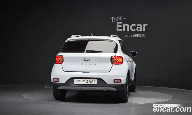 Hyundai Venue 2022 1.6 автомат (гидро), миниатюра 4