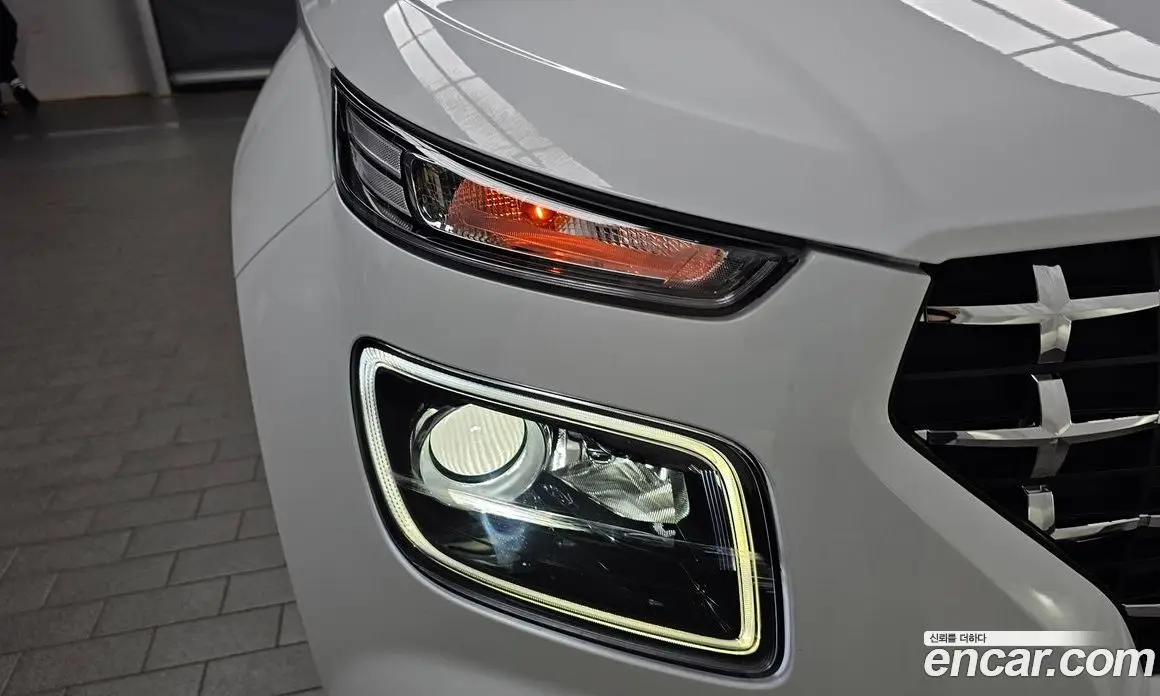 Hyundai Venue 2022 1.6 автомат (гидро), фото 8