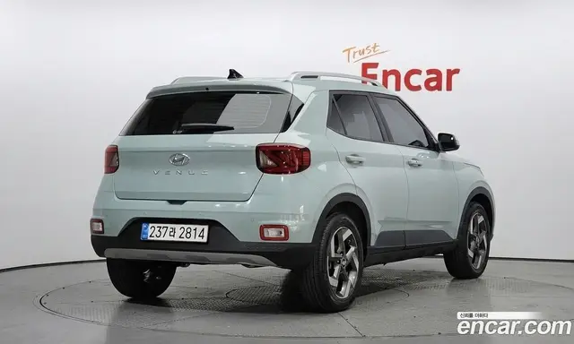 Hyundai Venue 2025 1.6 автомат (гидро), миниатюра 2