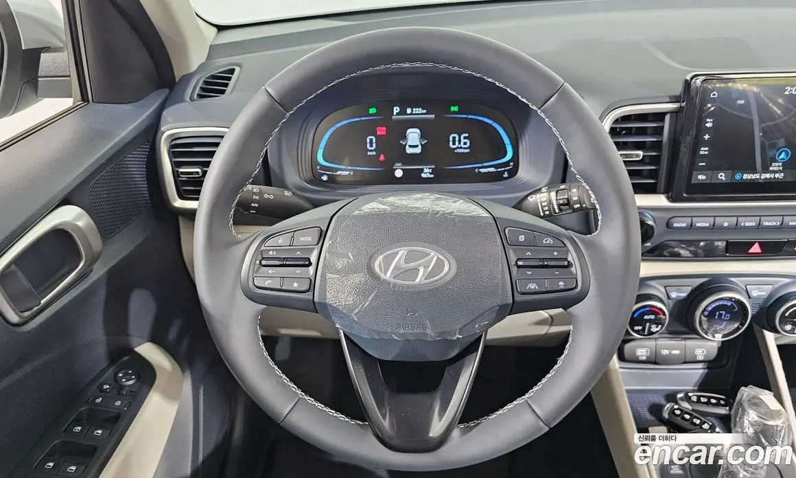 Hyundai Venue 2025 1.6 автомат (гидро), фото 19
