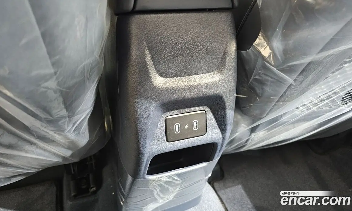 Hyundai Venue 2025 1.6 автомат (гидро), фото 32