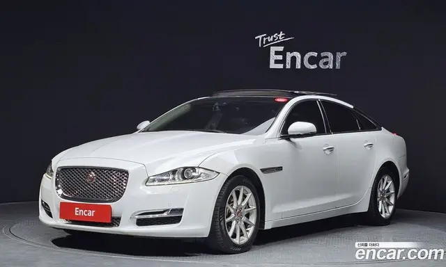 Jaguar XJ, 2016, 128 976 км