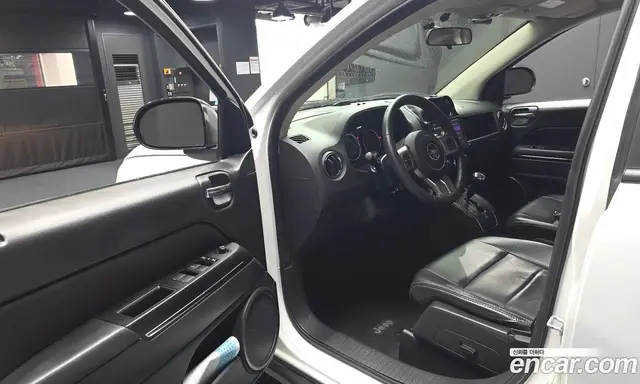 Jeep Compass 2012 2.4 автомат (гидро), миниатюра 10
