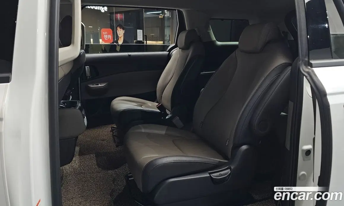 Kia Carnival 2024 1.6 автомат (гидро), фото 15