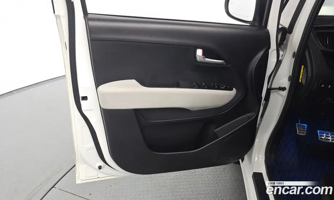 Kia Ray 2024 1.0 автомат (гидро), фото 14