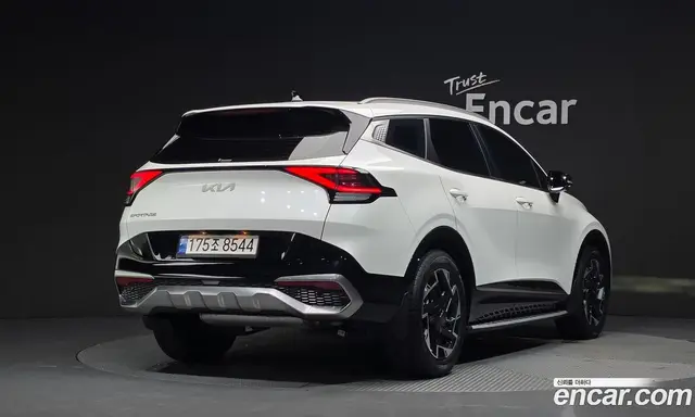 Kia Sportage 2023 2.0 автомат (гидро), миниатюра 2