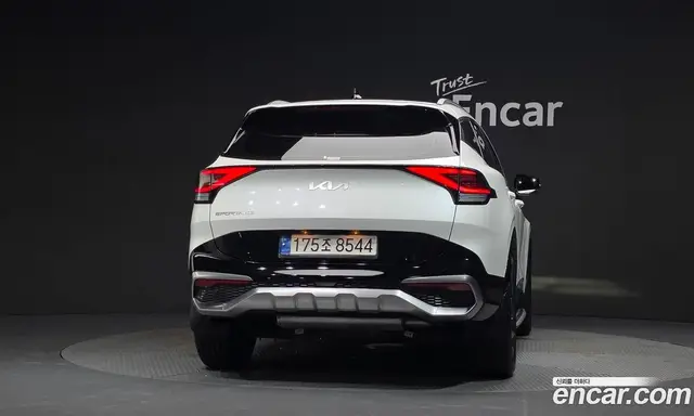 Kia Sportage 2023 2.0 автомат (гидро), миниатюра 4
