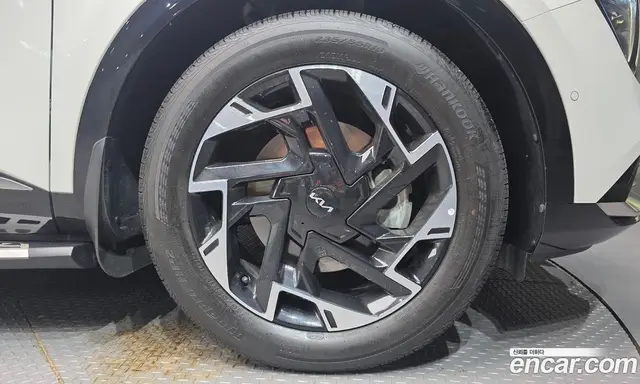 Kia Sportage 2023 2.0 автомат (гидро), миниатюра 7