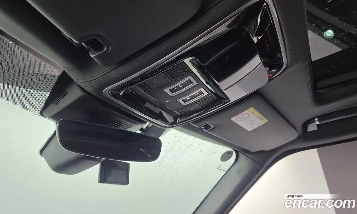Land Rover Range Rover 2018 4.4 автомат (гидро), фото 30