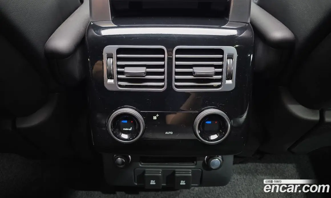 Land Rover Range Rover 2018 4.4 автомат (гидро), фото 32