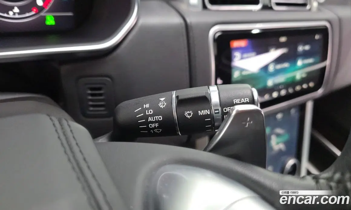 Land Rover Range Rover 2018 4.4 автомат (гидро), фото 38